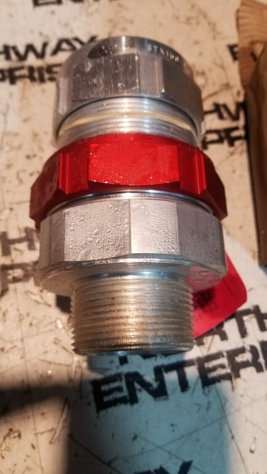 Thomas & Betts STX150-470 T&B 1-1/2" CONNECTOR