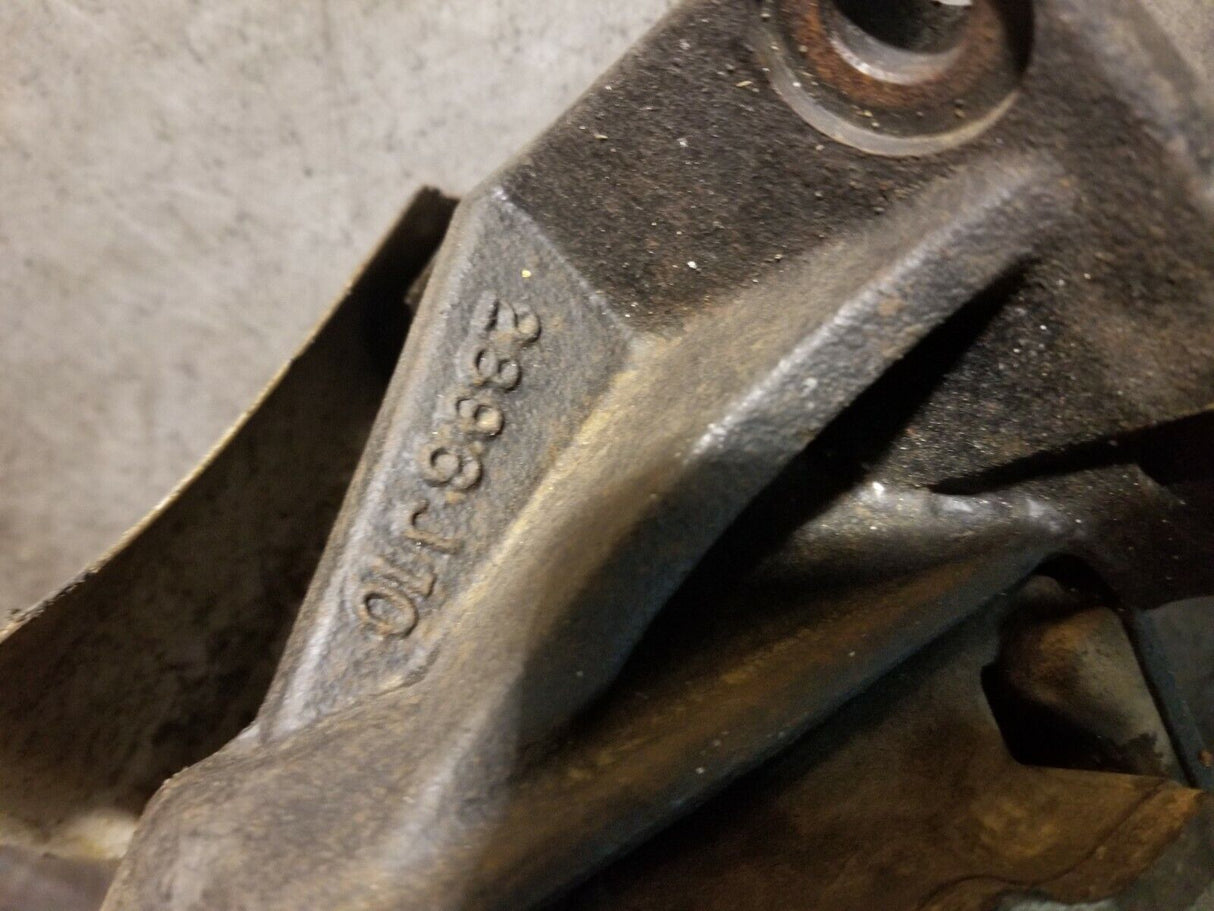 52121814AD 6.7L 6.7 Cummins Engine Mount Bracket RH / Passenger side