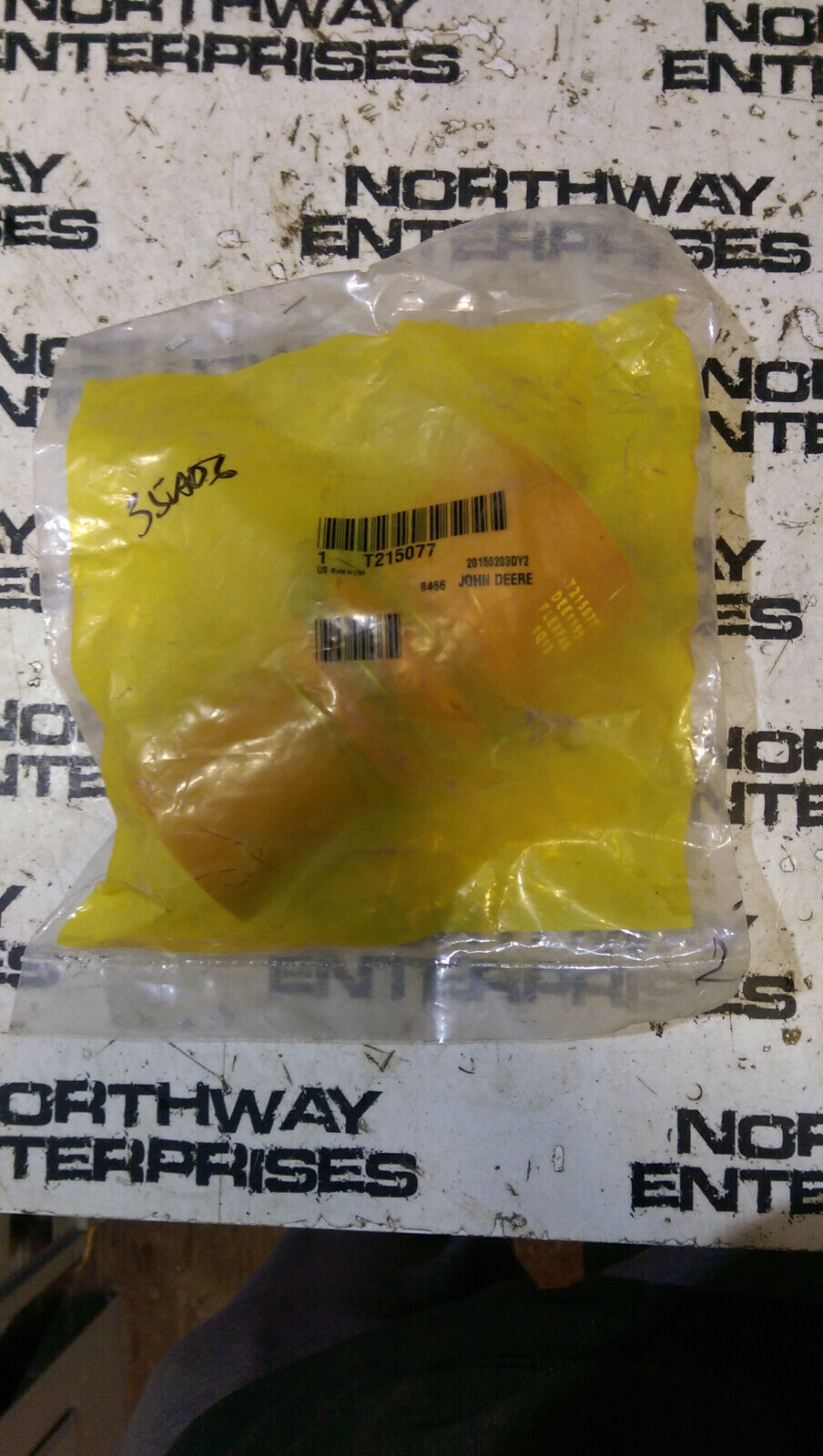 JOHN DEERE T215077 BOOT