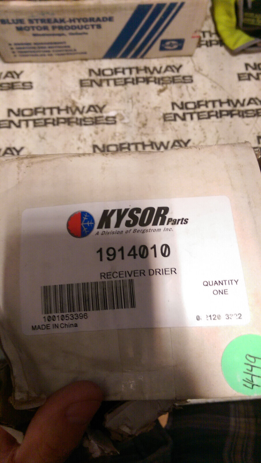 Kysor 1914010 Receiver Drier, Pad Mount SLPR 3 in. Dia. x 10 7/10 in. Long