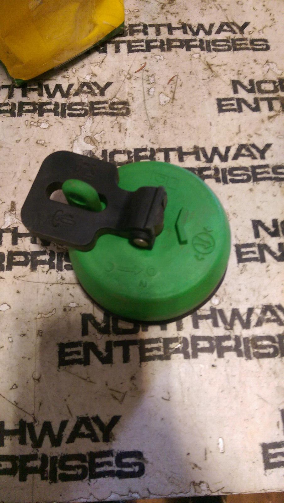 AT375011 John Deere Filler Cap