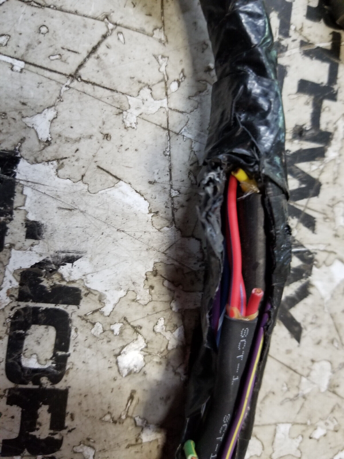 Mercury 8M2100302 84-8M2100302 Sensor Harness FOR PARTS