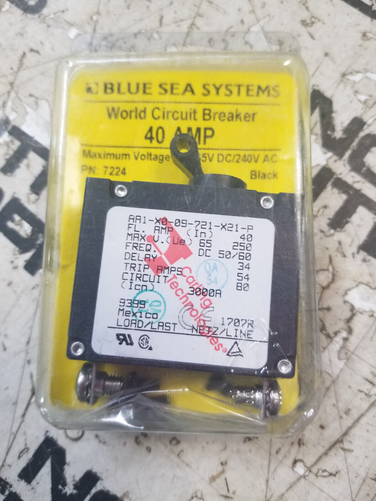 Blue Sea 7224 AC / DC Single Pole Magnetic World Circuit Breaker - 40 Amp