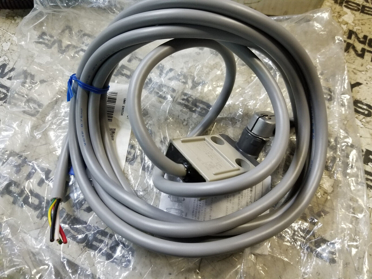 821-041-11225 D4C-1225-C1 OMRON travel switch
