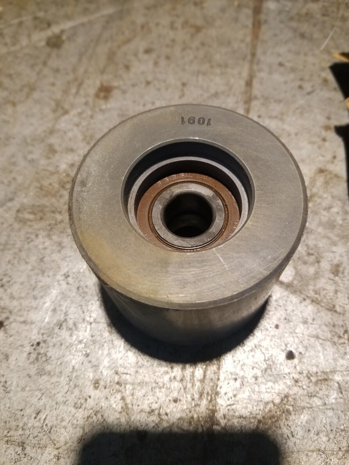 John DeereIDLER PULLEY re501133