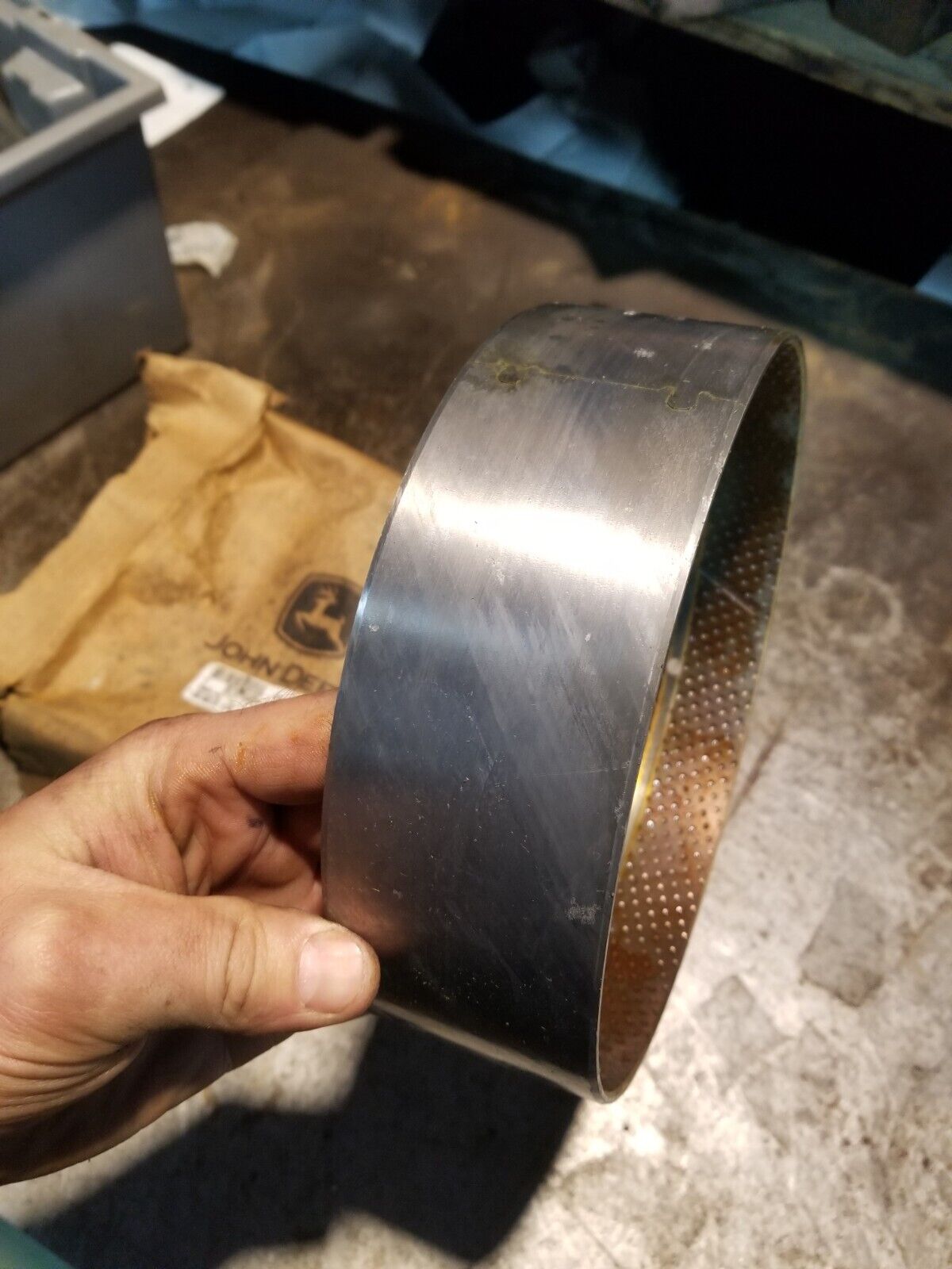 JOHN DEERE BUSHING R72162
