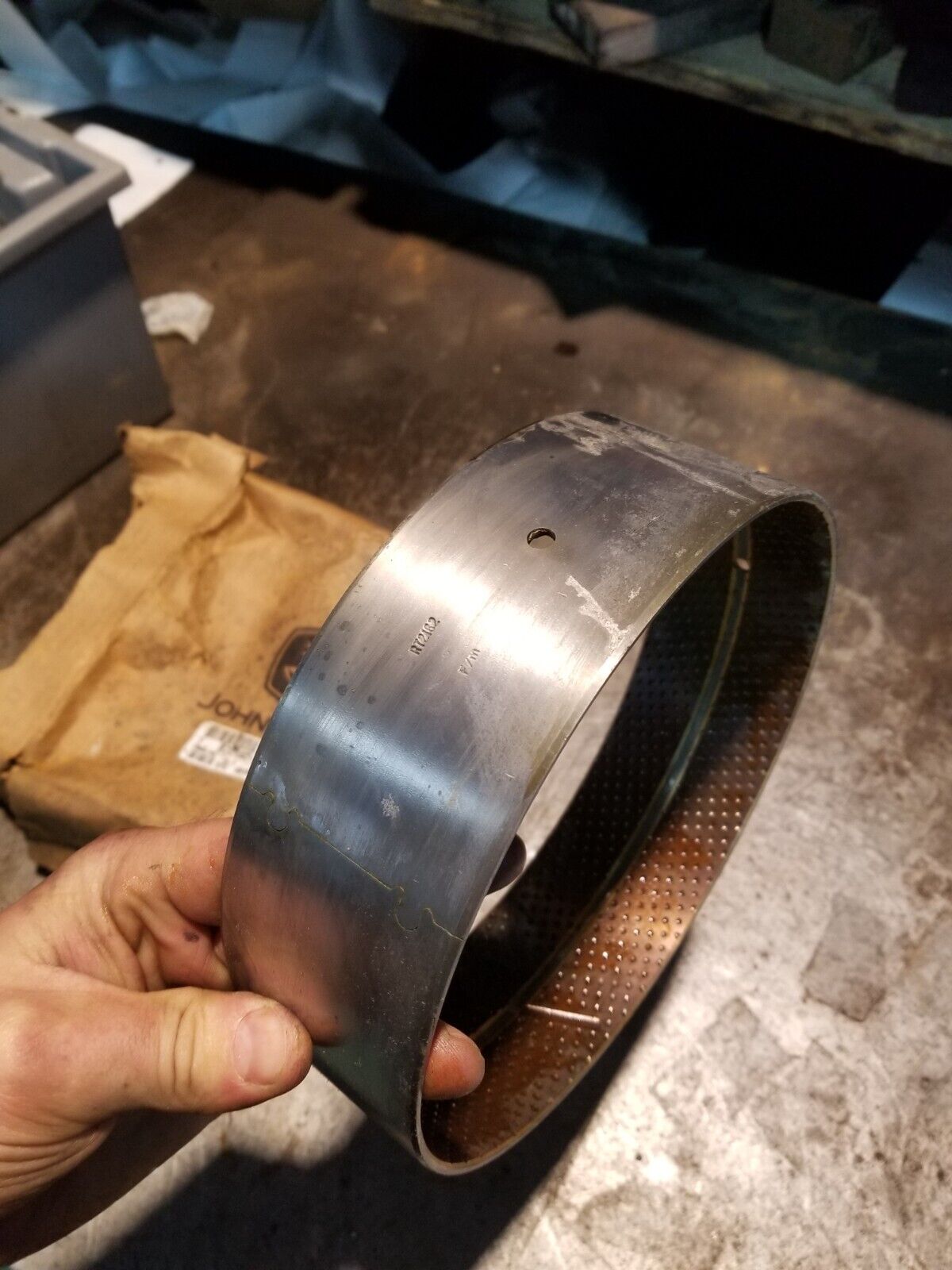 JOHN DEERE BUSHING R72162