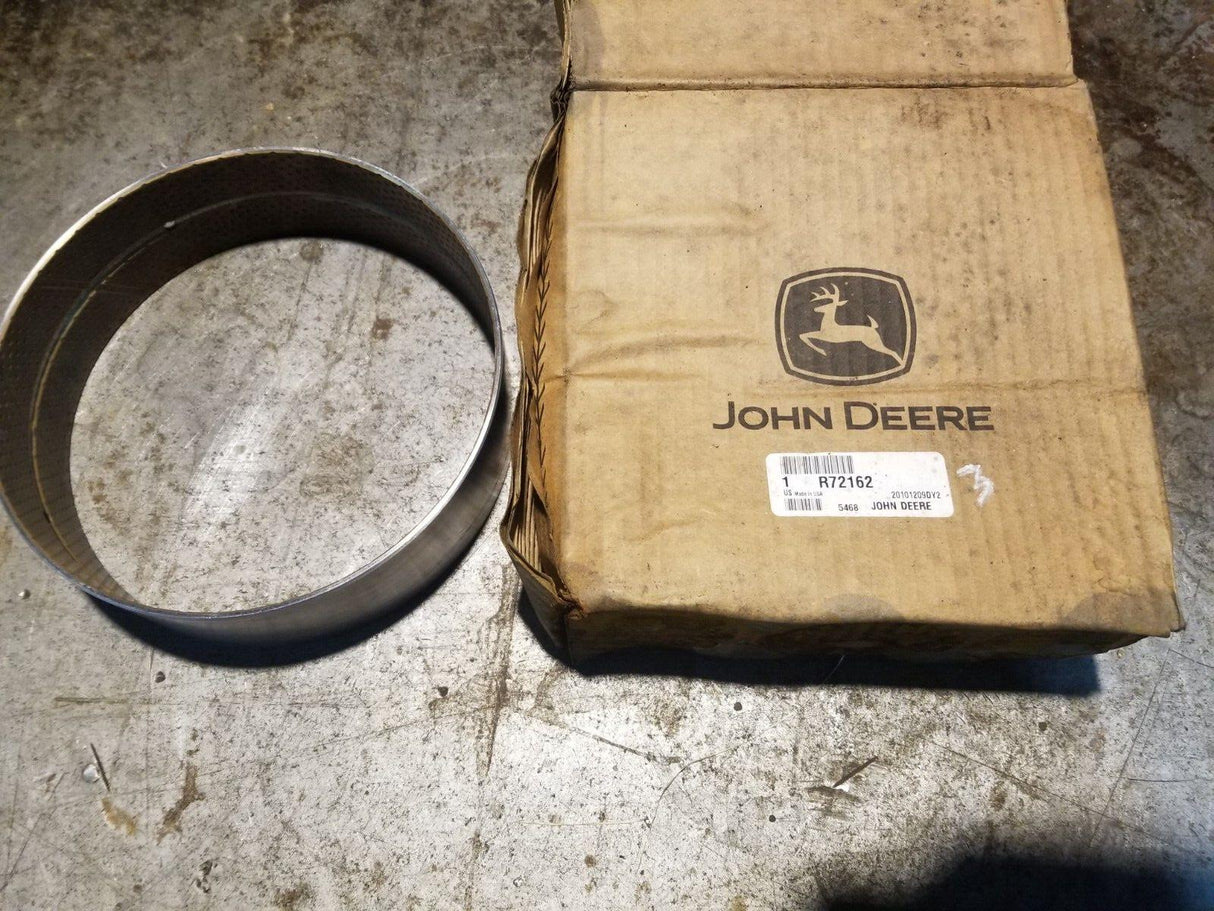 JOHN DEERE BUSHING R72162