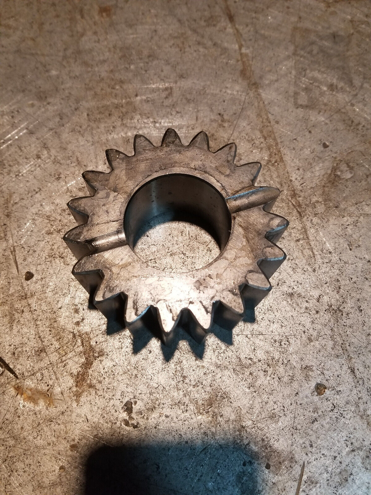 JOHN DEERE T53992 GEAR