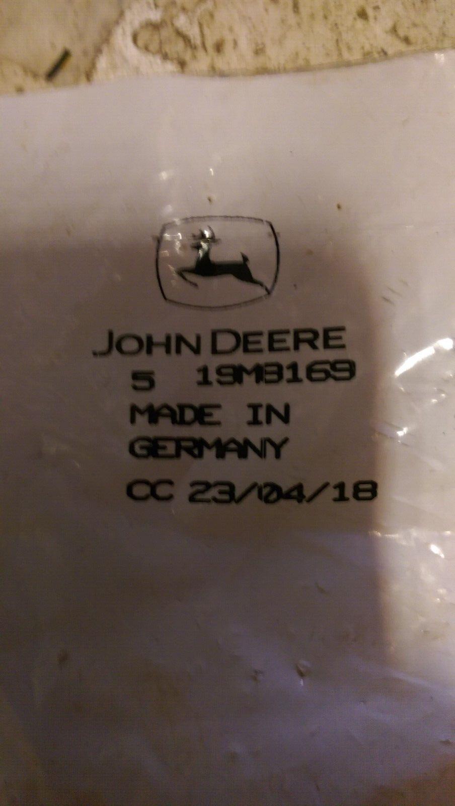 John Deere ALLEN SCREW STS 19M8169 1 bag of 5 screws