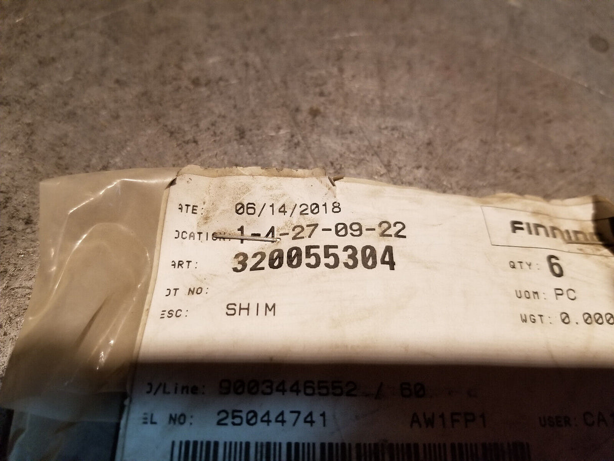 425-8257 Caterpillar STUD 4258257 M20X2.5