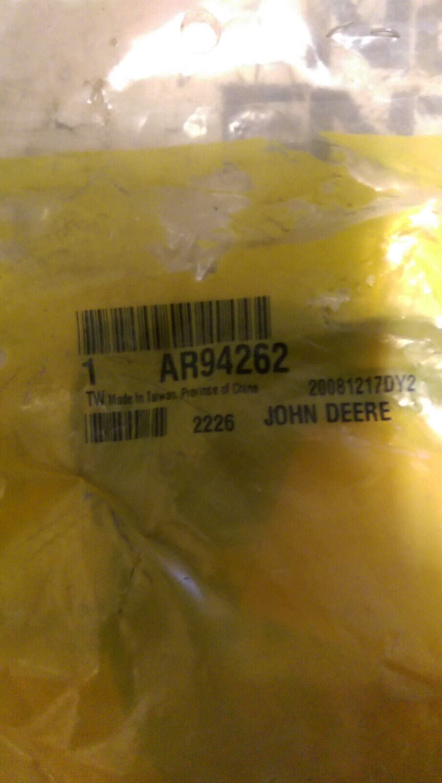 JOHN DEERE AR94262 SEAL