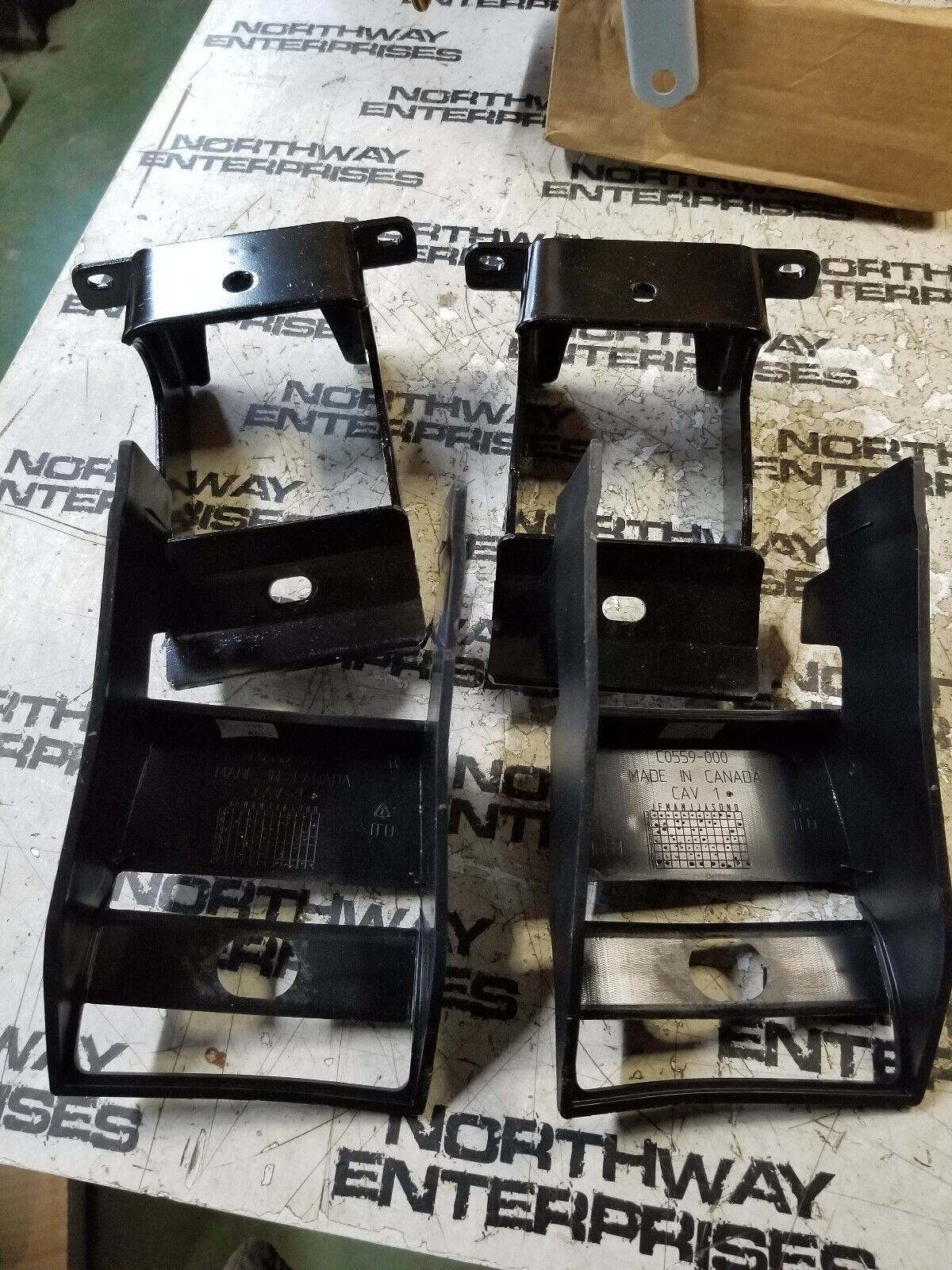BP0065-017  RUNNING BOARD BRACKET PACK 2 BRACKETS AS SHOWN