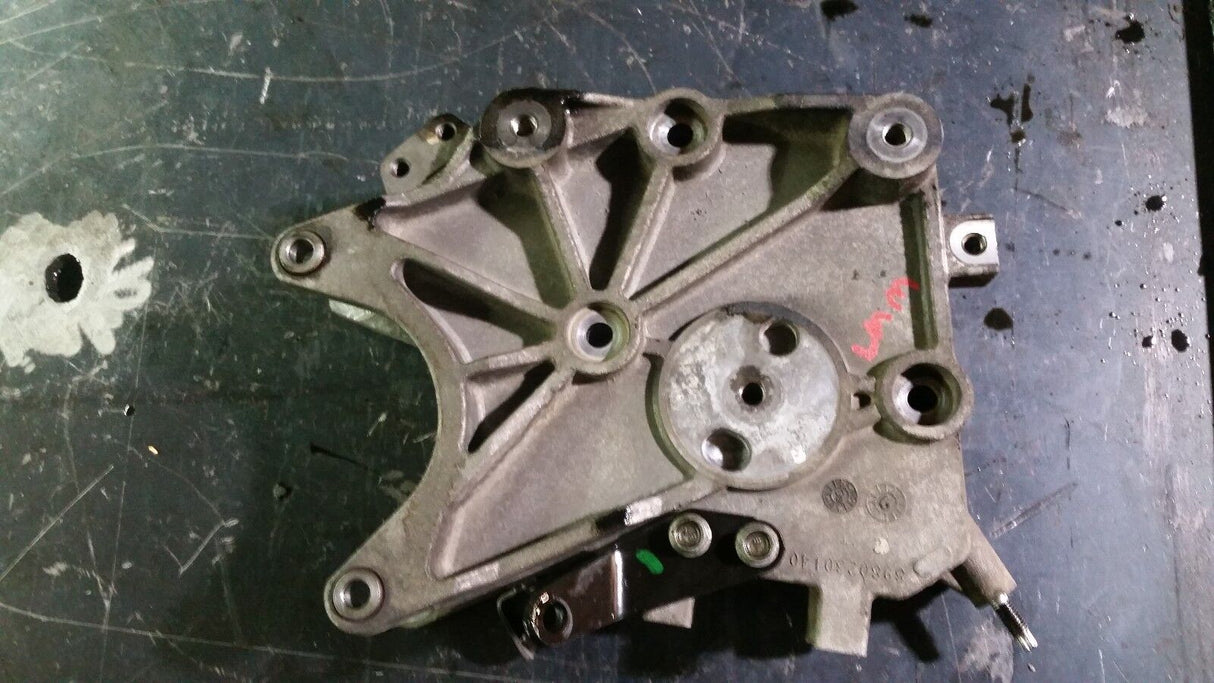 07.5 08 09 10 chevy gmc 6.6 Duramax lmm alternator mounting bracket 8980230140