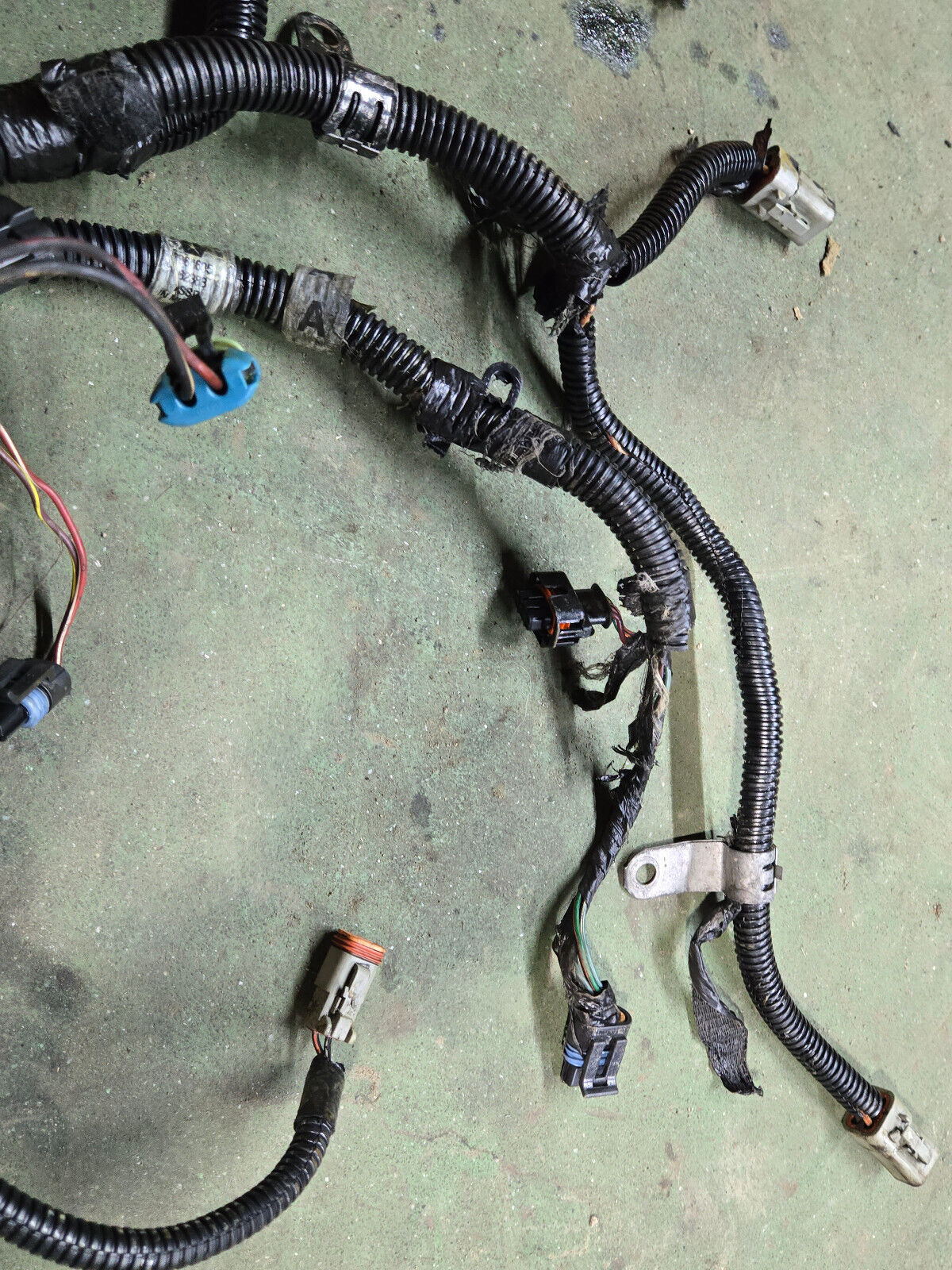 3963705 3964635 CUMMINS ENGINE HANESSES