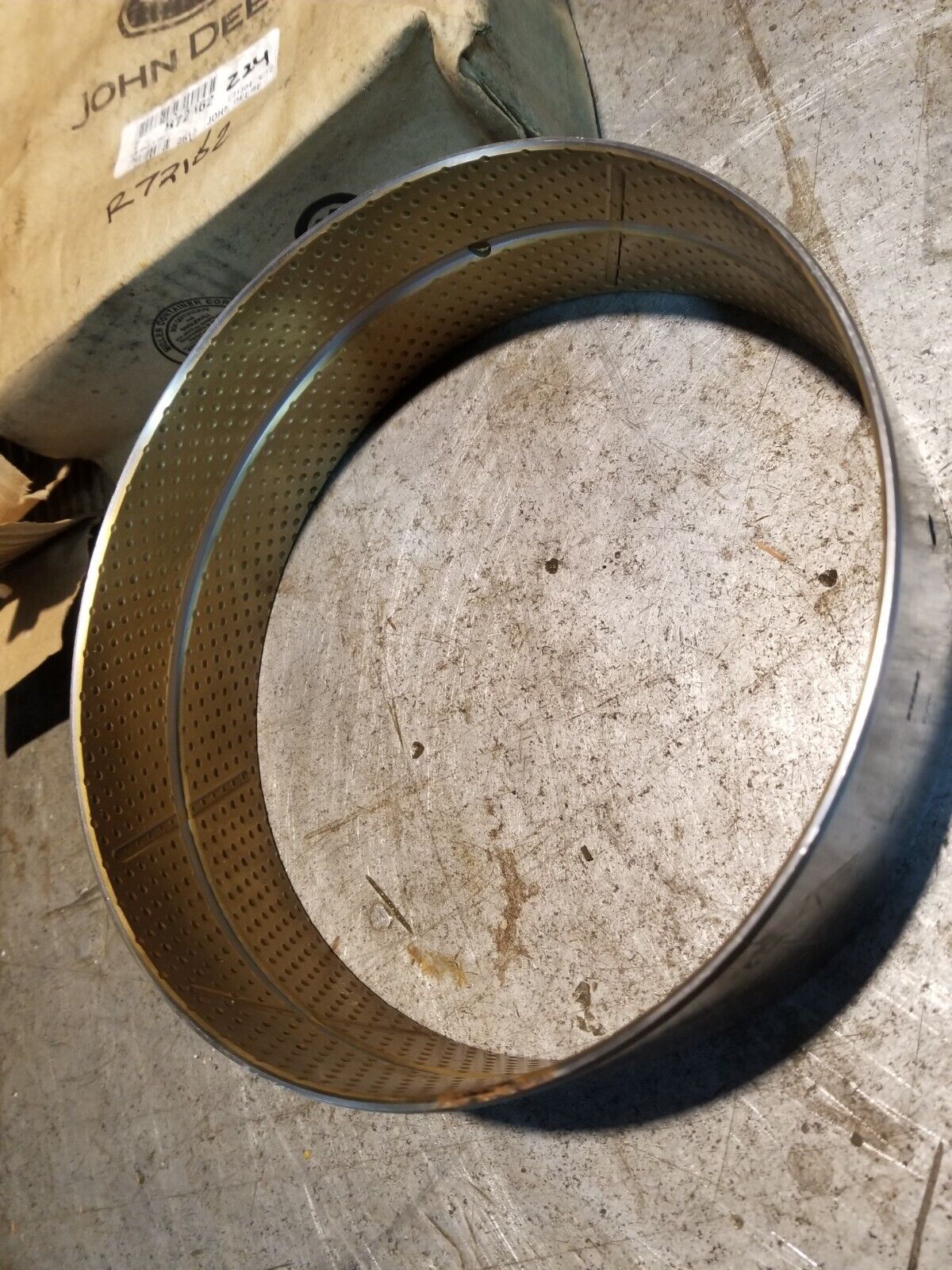 JOHN DEERE BUSHING R72162