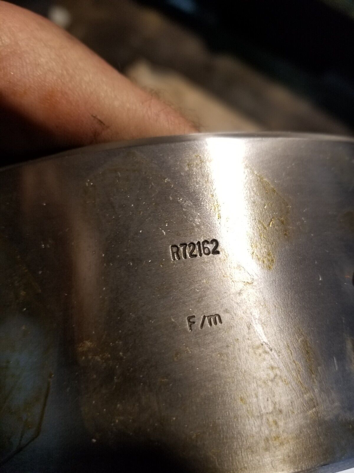 JOHN DEERE BUSHING R72162