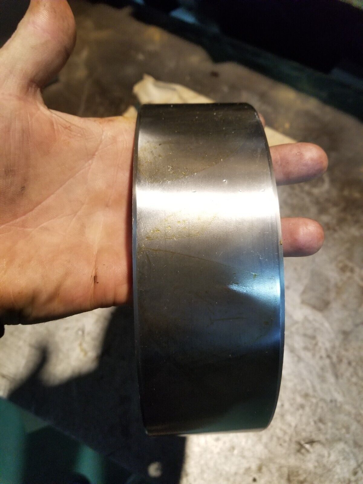 JOHN DEERE BUSHING R72162