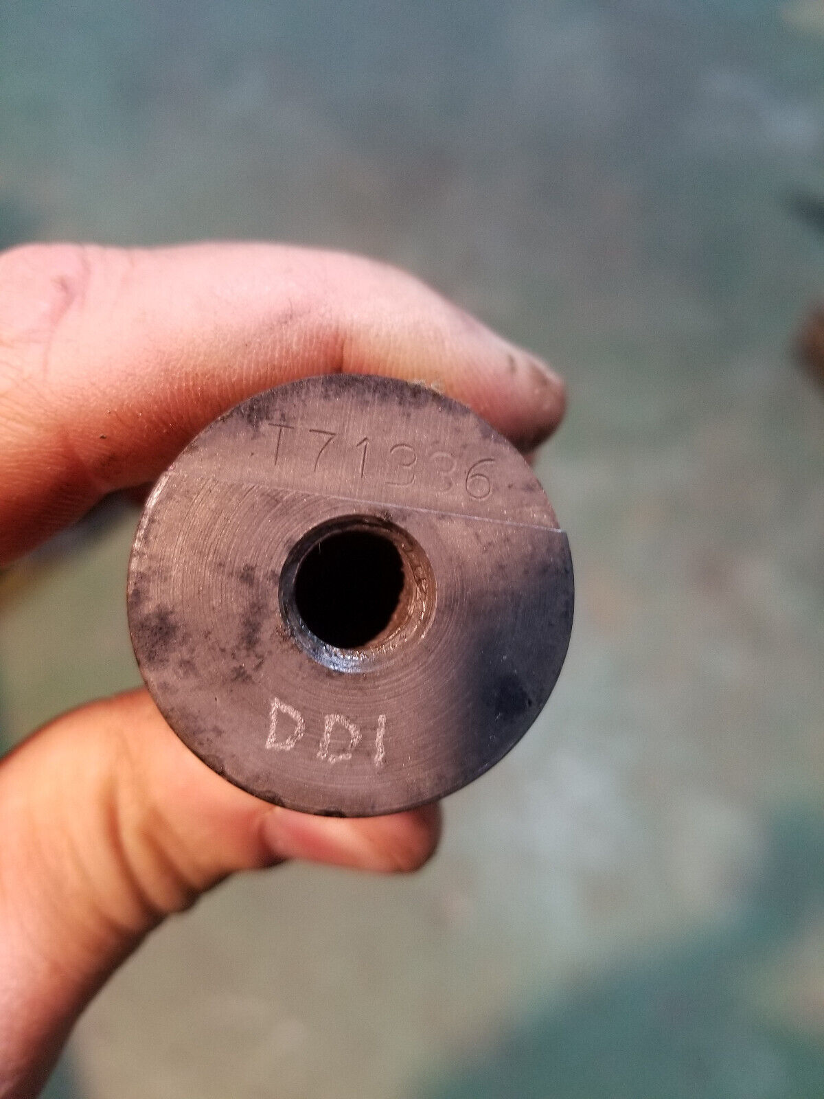 JOHN DEERE T71336 SHAFT