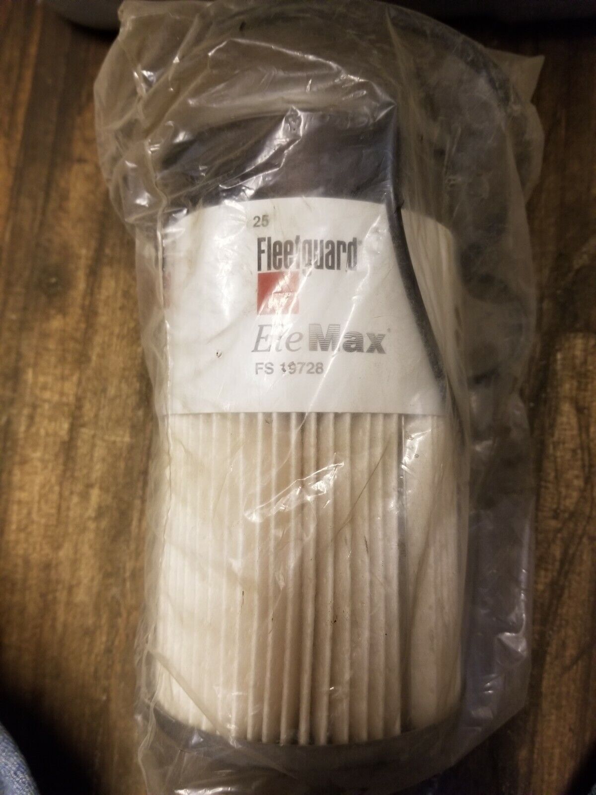 FS19728 FLEETGUARD FUEL FILTER