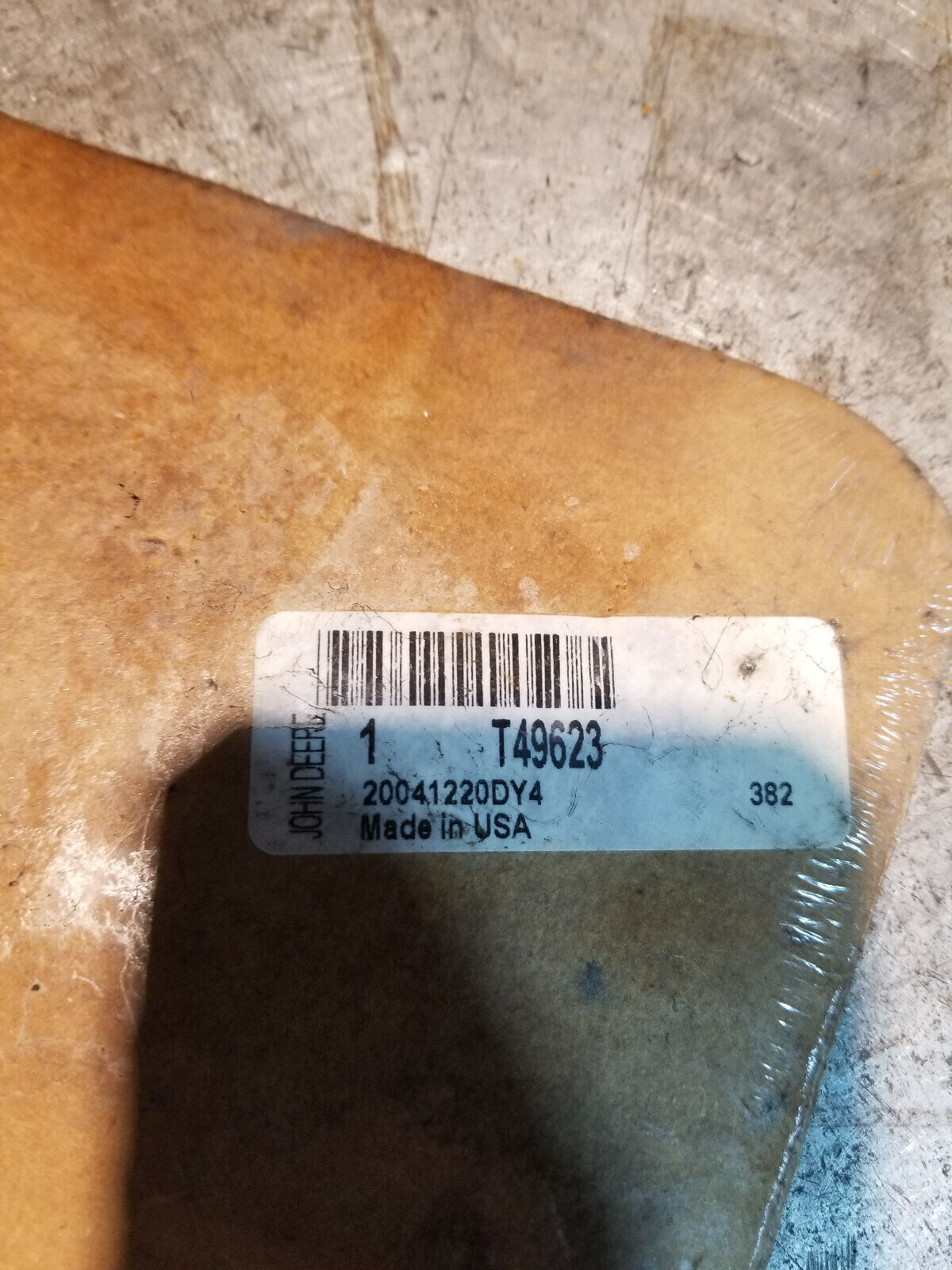 JOHN DEERE T49623 SEAL