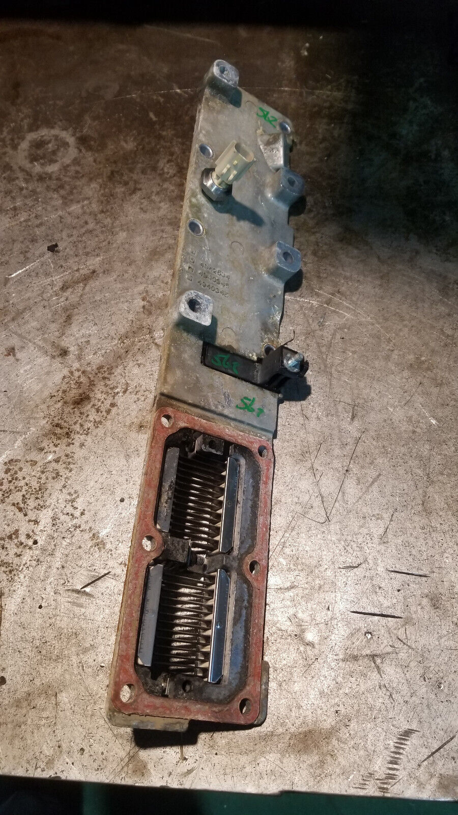 2011 CUMMINS 6.7 6.7L INTAKE MANIFOLD GRID HEATER 4940346