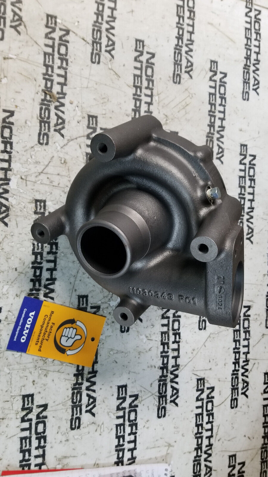 9011128197 VOLVO WATERPUMP