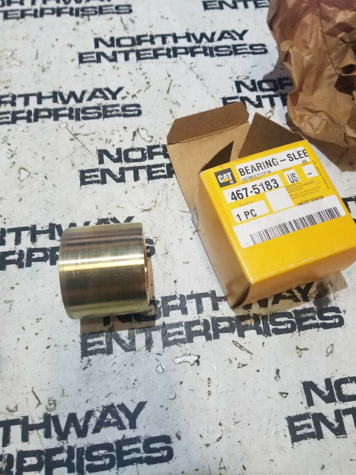 CATERPILLAR 467-5183 BEARING SLEEVE