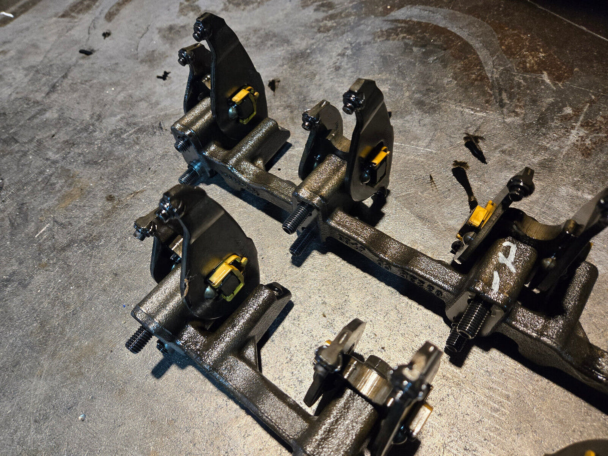 1880400C1 2007-2010 Ford F-250 350 6.4L Diesel Valve Rocker Arm Set 8C3Z-6564-D