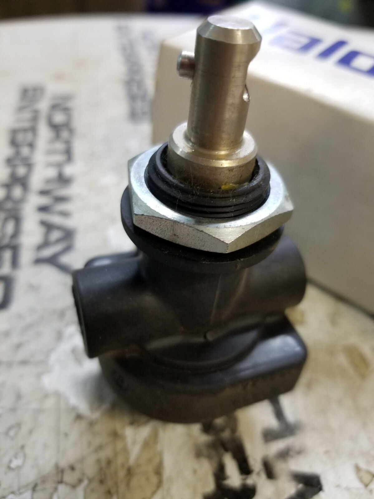 Push-Pull Parking Brake Dash Valve-Replaces Midland/Haldex KN20021 H-30158