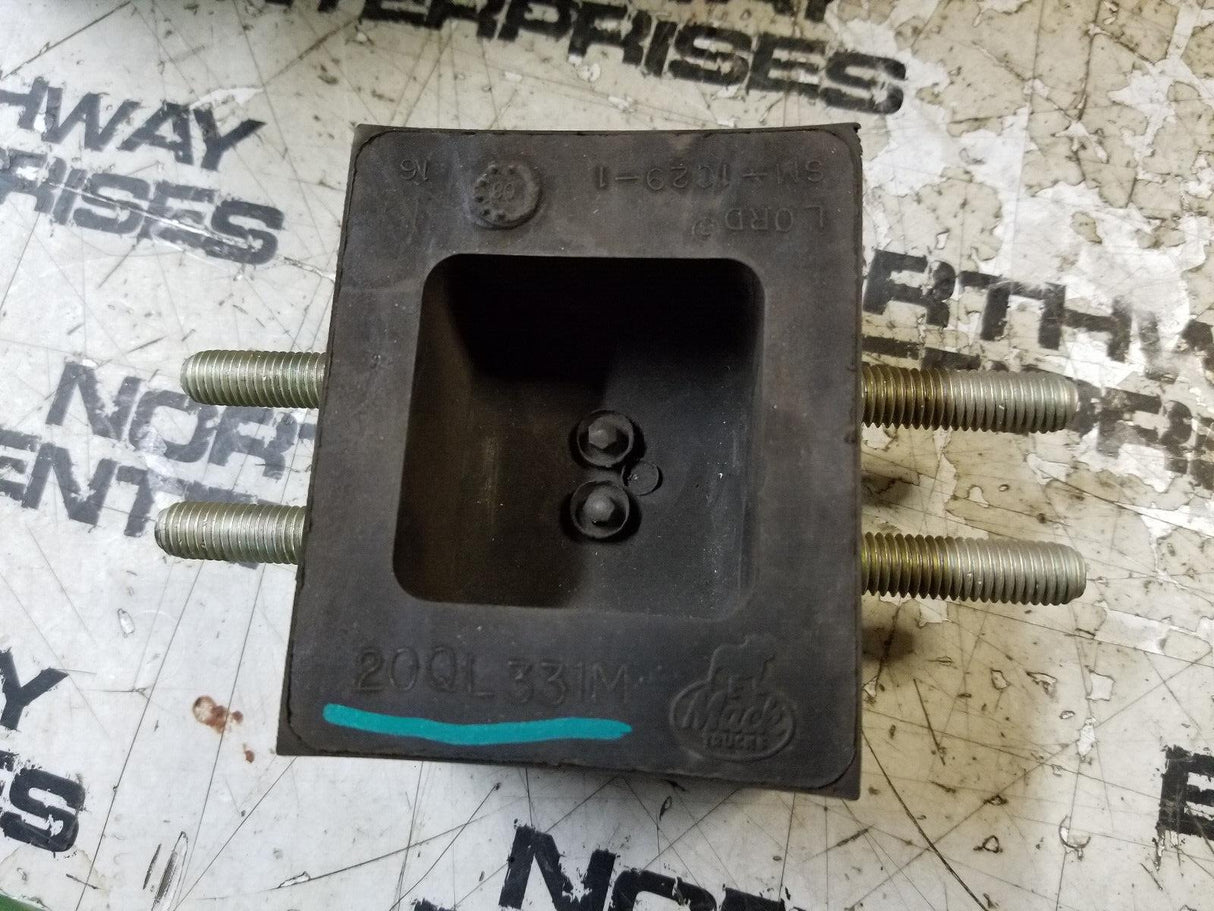 Mack 20QL331M Truck Step Insulator NOS