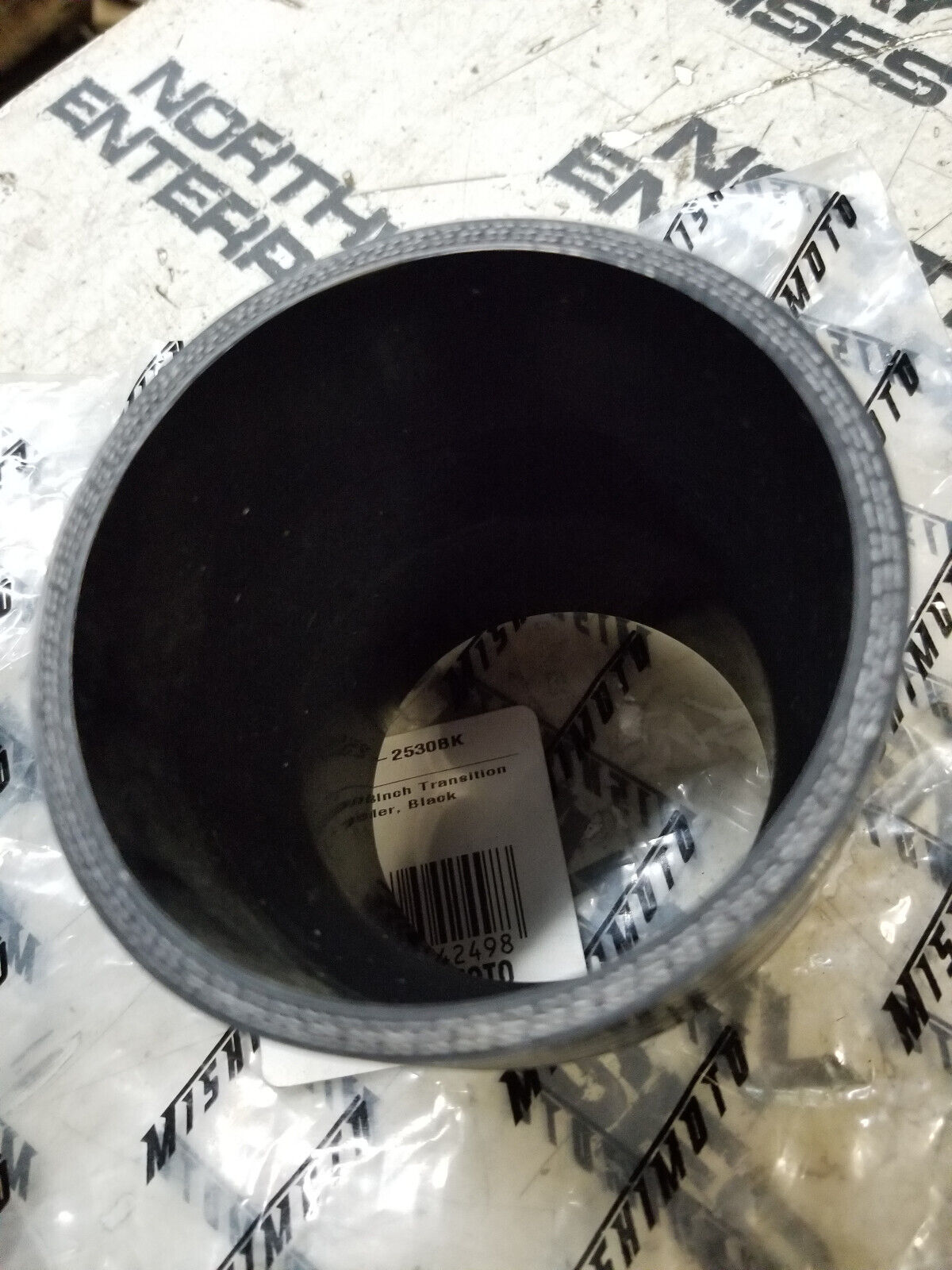 Mishimoto 2.5 to 3.0 Inch Black Transition Coupler MMCP 2530BK