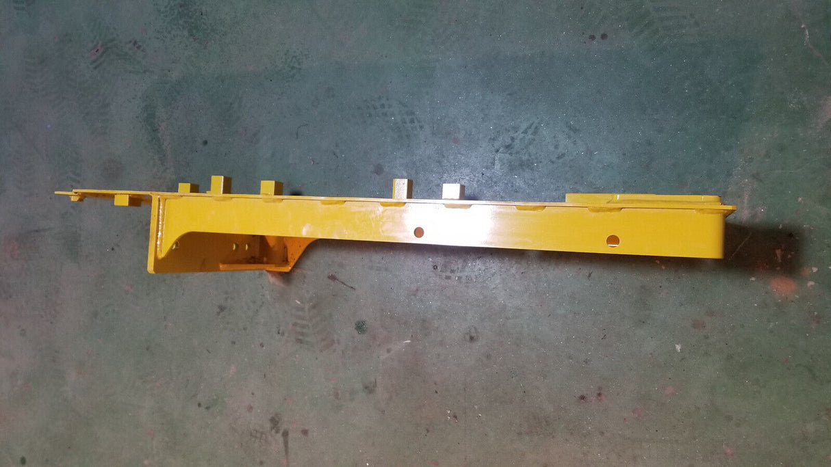 KOMATSU 21T-53-32752 or 21t-53-32751