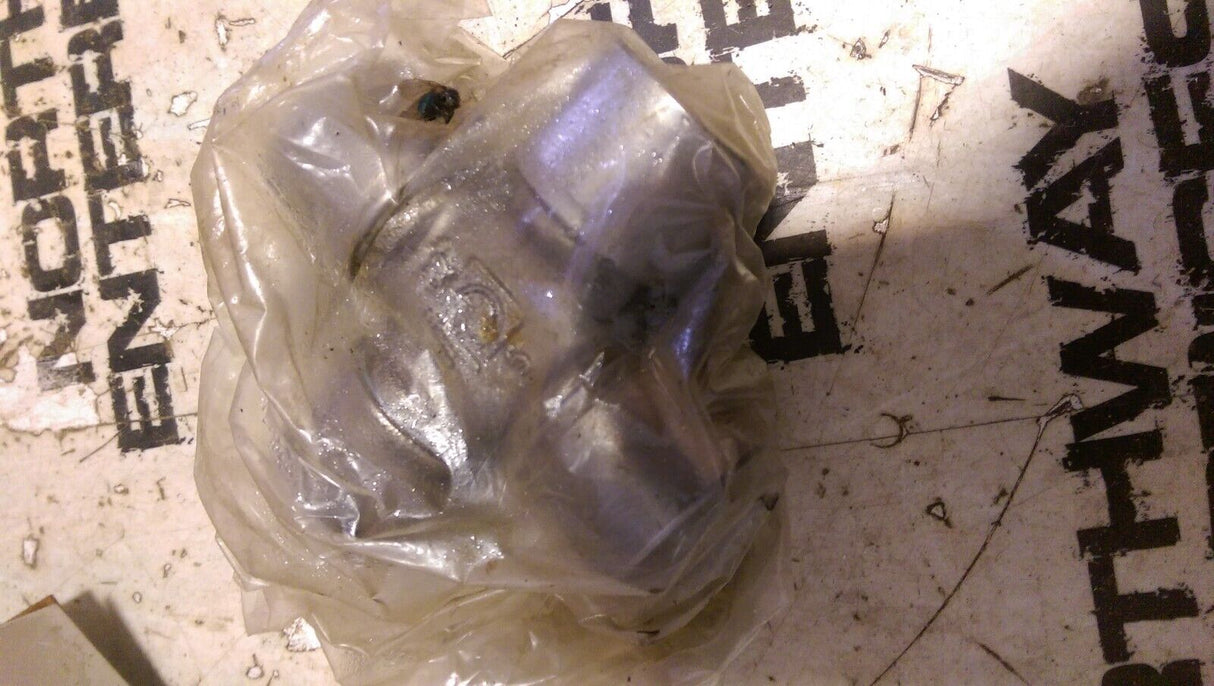 AW28554 John Deere Cross and Bearing