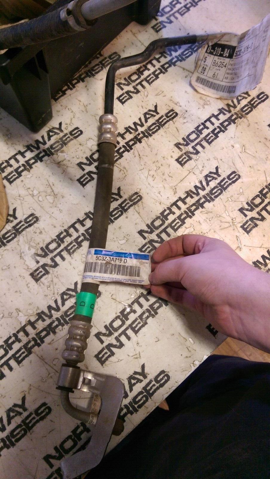 5C3Z-3A719-D  Power Steering Return Hose