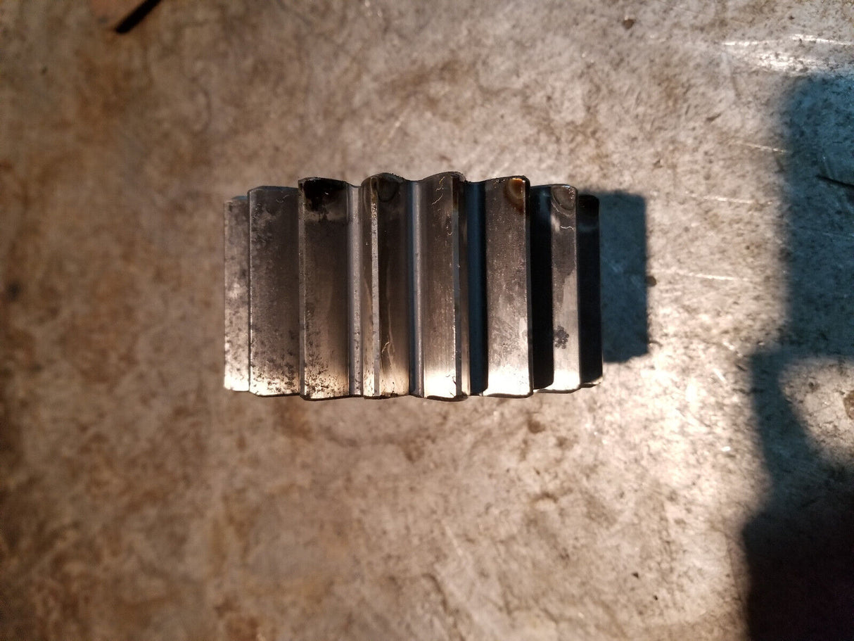 JOHN DEERE T53989 GEAR REF32