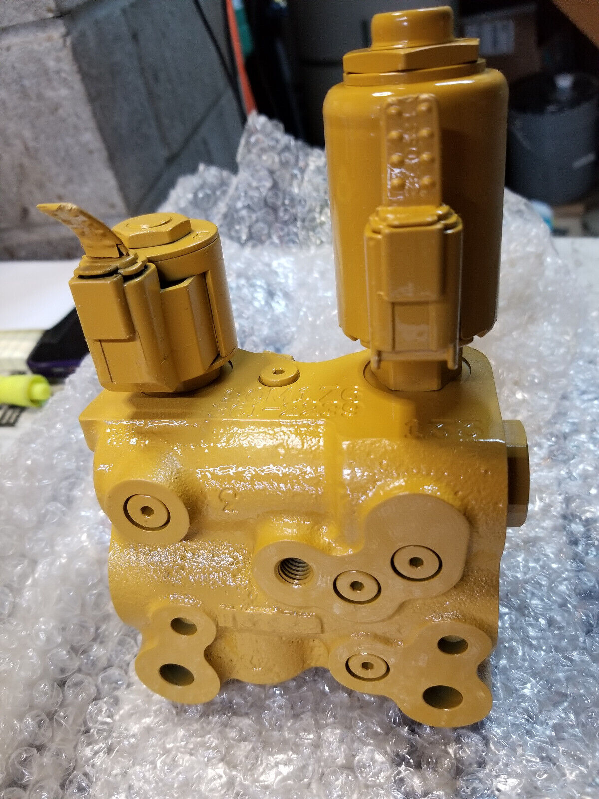 CATERPILLAR OEM 361-2239 Secondary Brake Control Valve 3612239