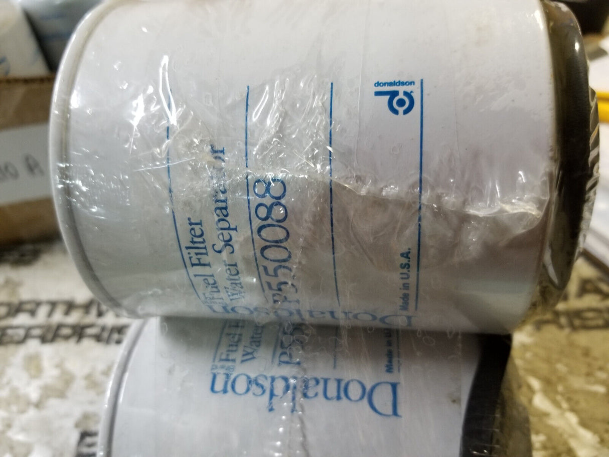 LOT OF 3PC - Donaldson Lube Filter Spin-on Full Flow- P550008