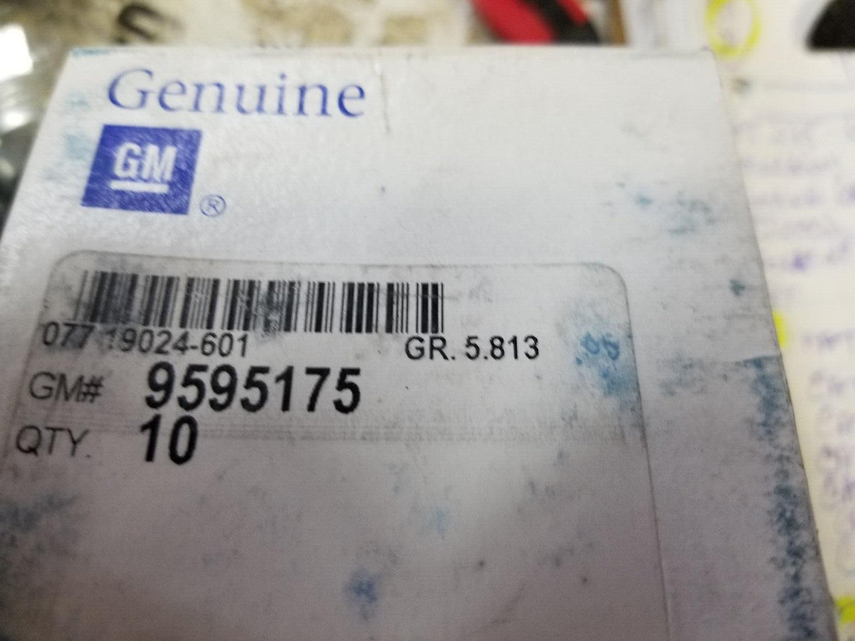 OEM GM 959175 SET OF 10 LUGNUTS