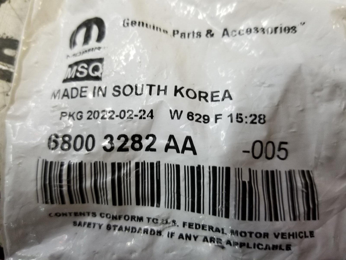 BAG OF 4 WHEEL STUDS MOPAR 68003282AA