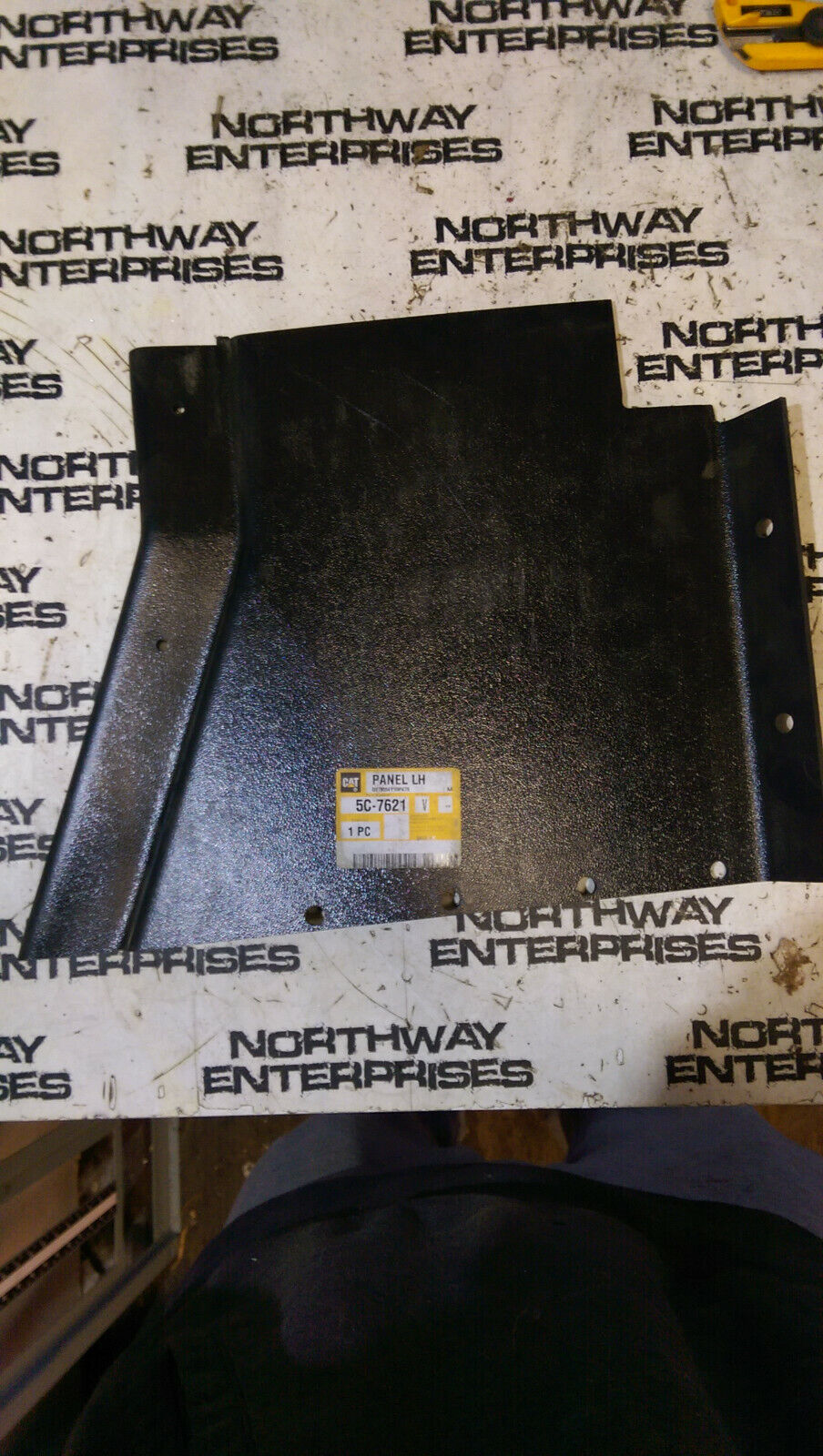 CAT 5C-7621: PANEL LH