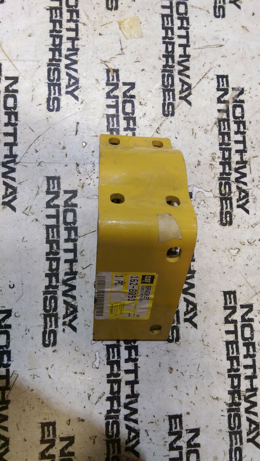 Cat 162-8053 BRACKET
