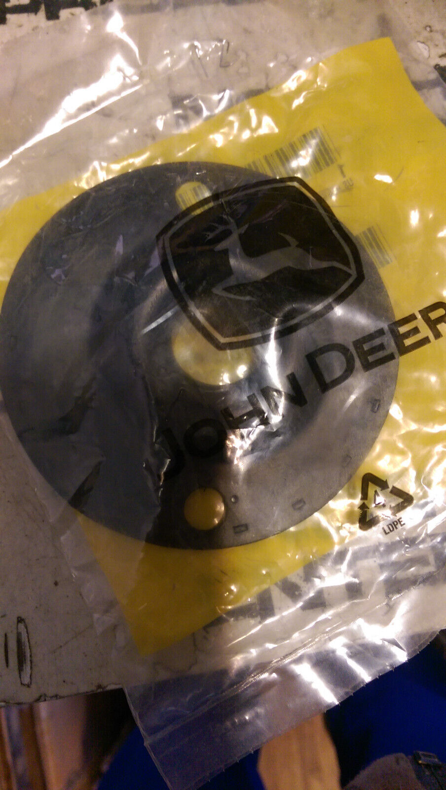 AT254415 John Deere Seal