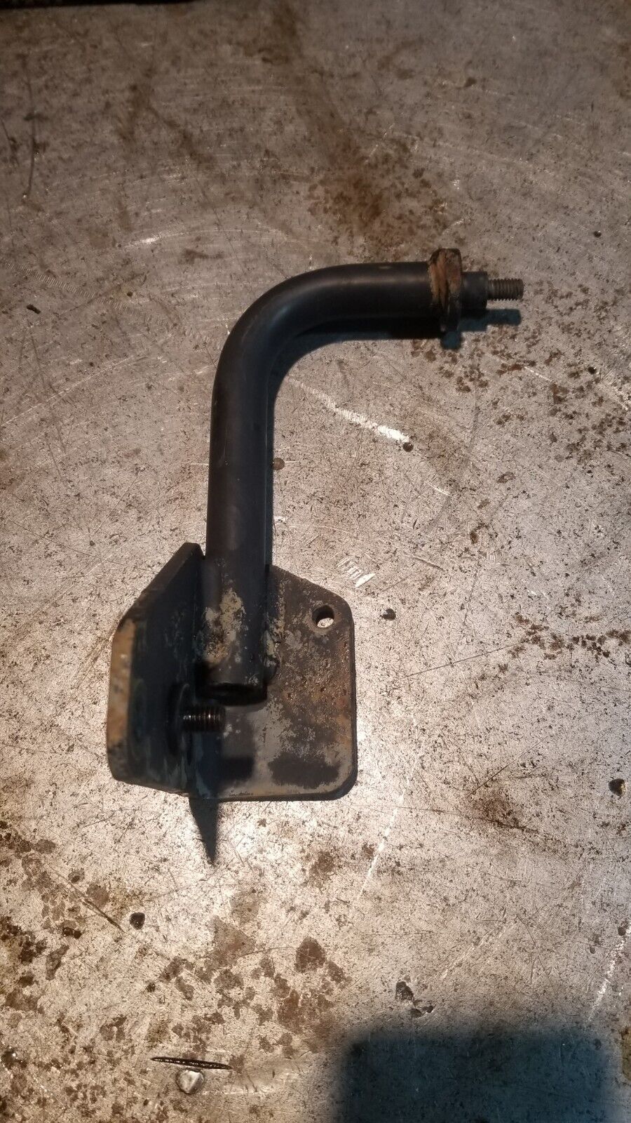 3970527 CUMMINS FAN SHROUD BRACKET