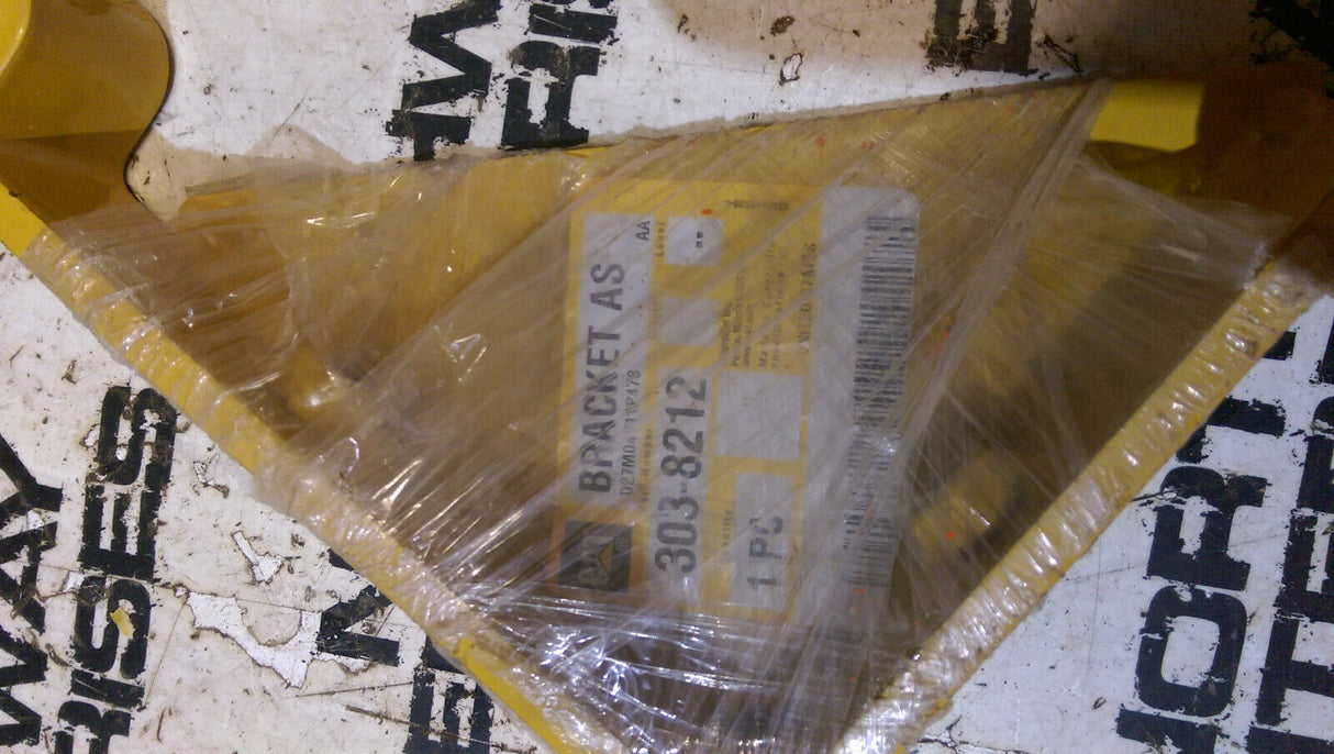 Cat 303-8212 BRACKET