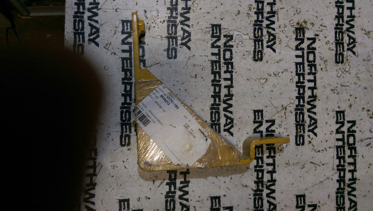Cat 303-8212 BRACKET