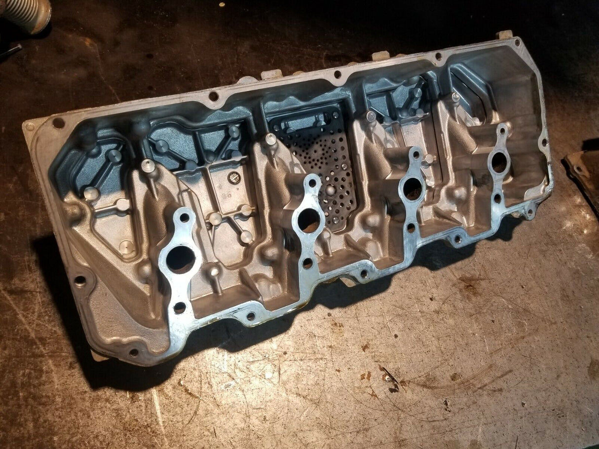2011-2015 DURAMAX 6.6 6.6L DIESEL LML VALVE COVER & SPACER LH DRIVER