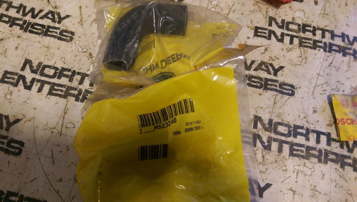 John Deere Radiator Hose - R523240