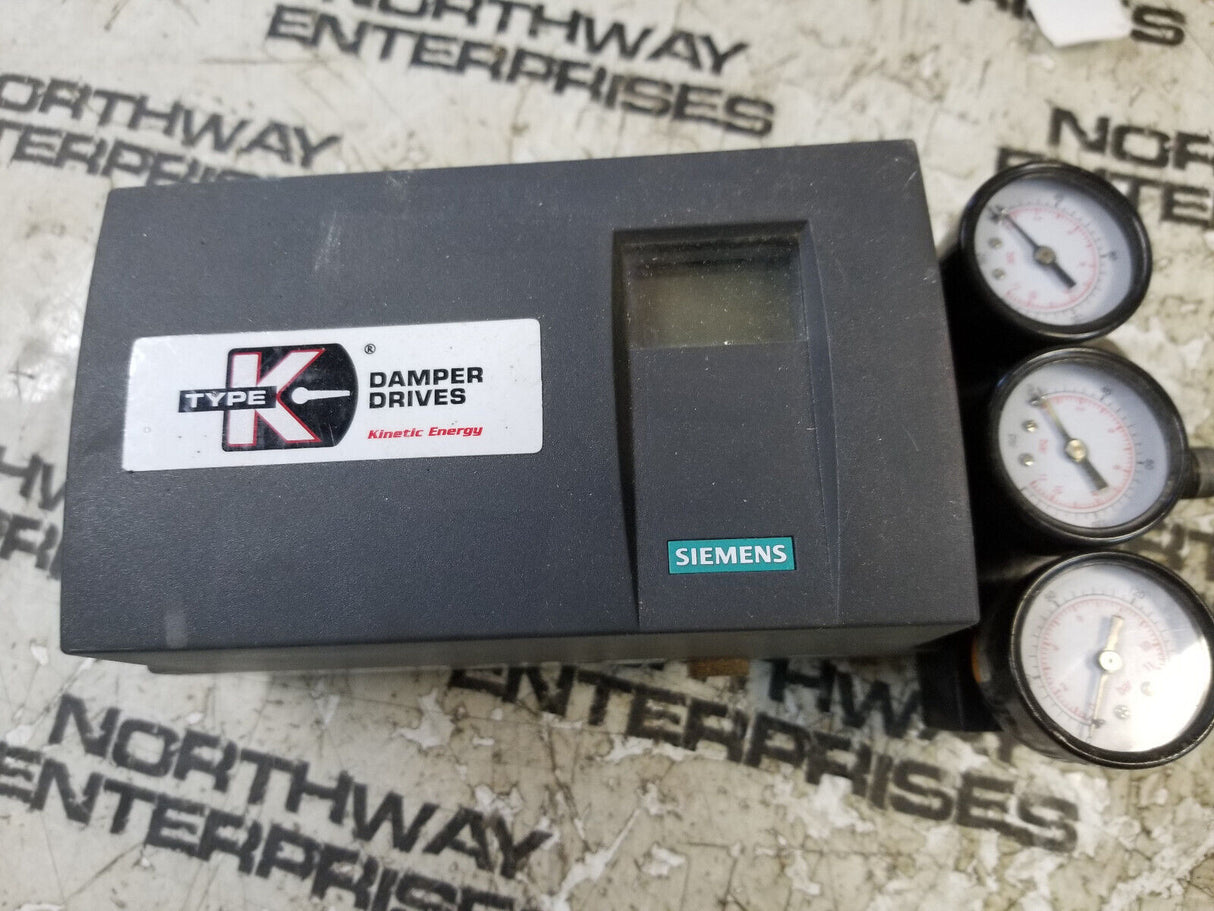 SIEMENS D-76181 PRESSURE TRANSMITTER 30V, 20mA, 7bar