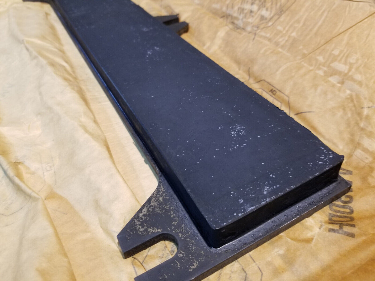 347-5472 CAT Truck Body Mounting Pad 3475472
